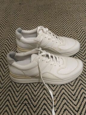 Men's White Sneakers Size 8.5